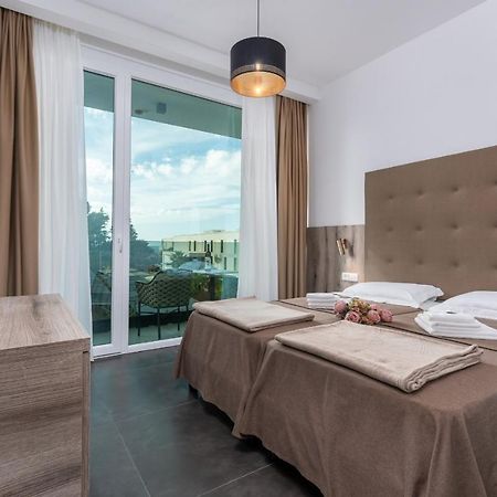 Residence Center B&B Materada โปเรช ภายนอก รูปภาพ