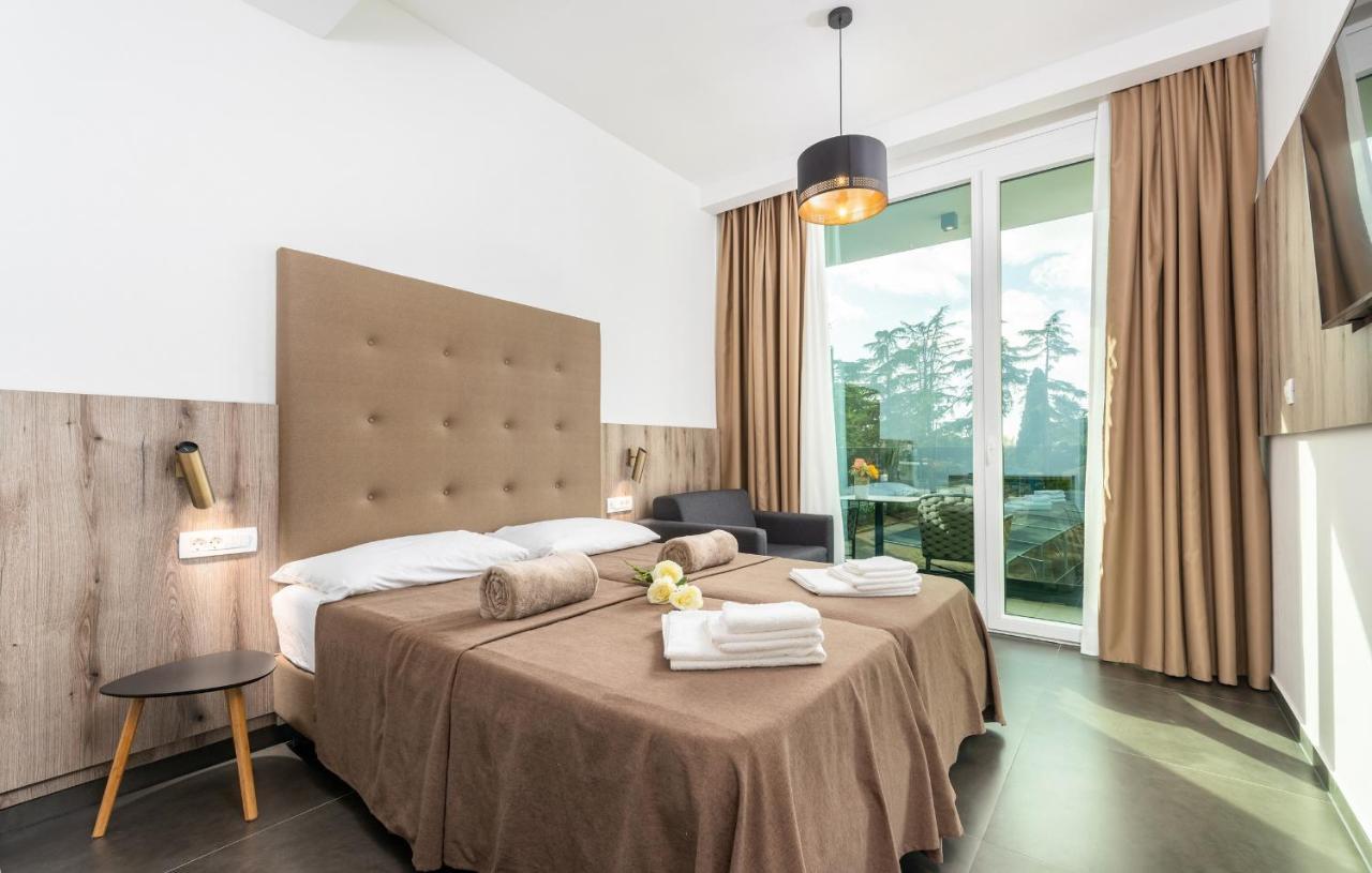 Residence Center B&B Materada โปเรช ภายนอก รูปภาพ